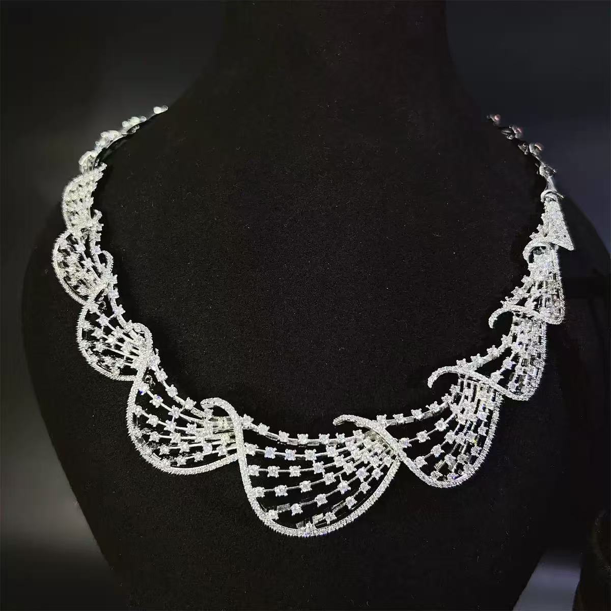 Braided-style necklace and earrings set